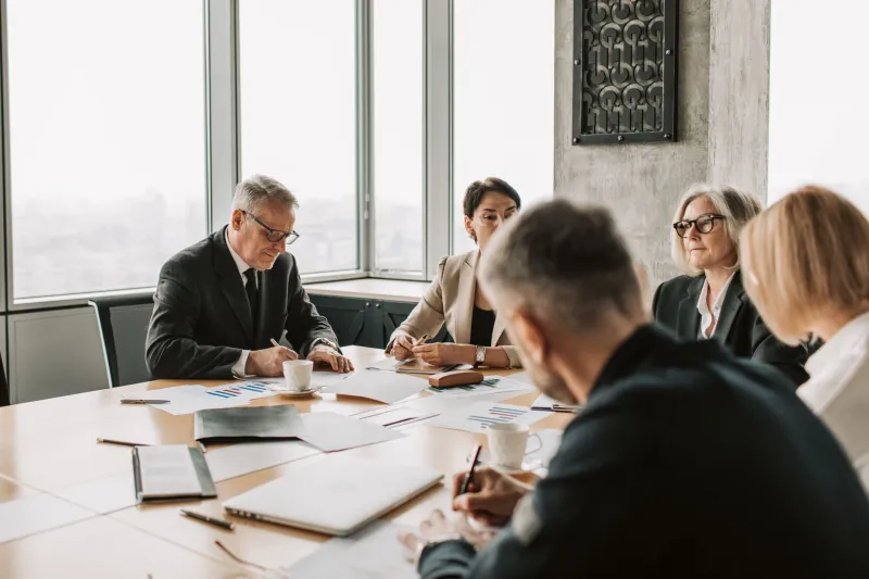 The Governance Nobody Sees: How Elite Founders Structure the Private Decisions That Define Their Companies